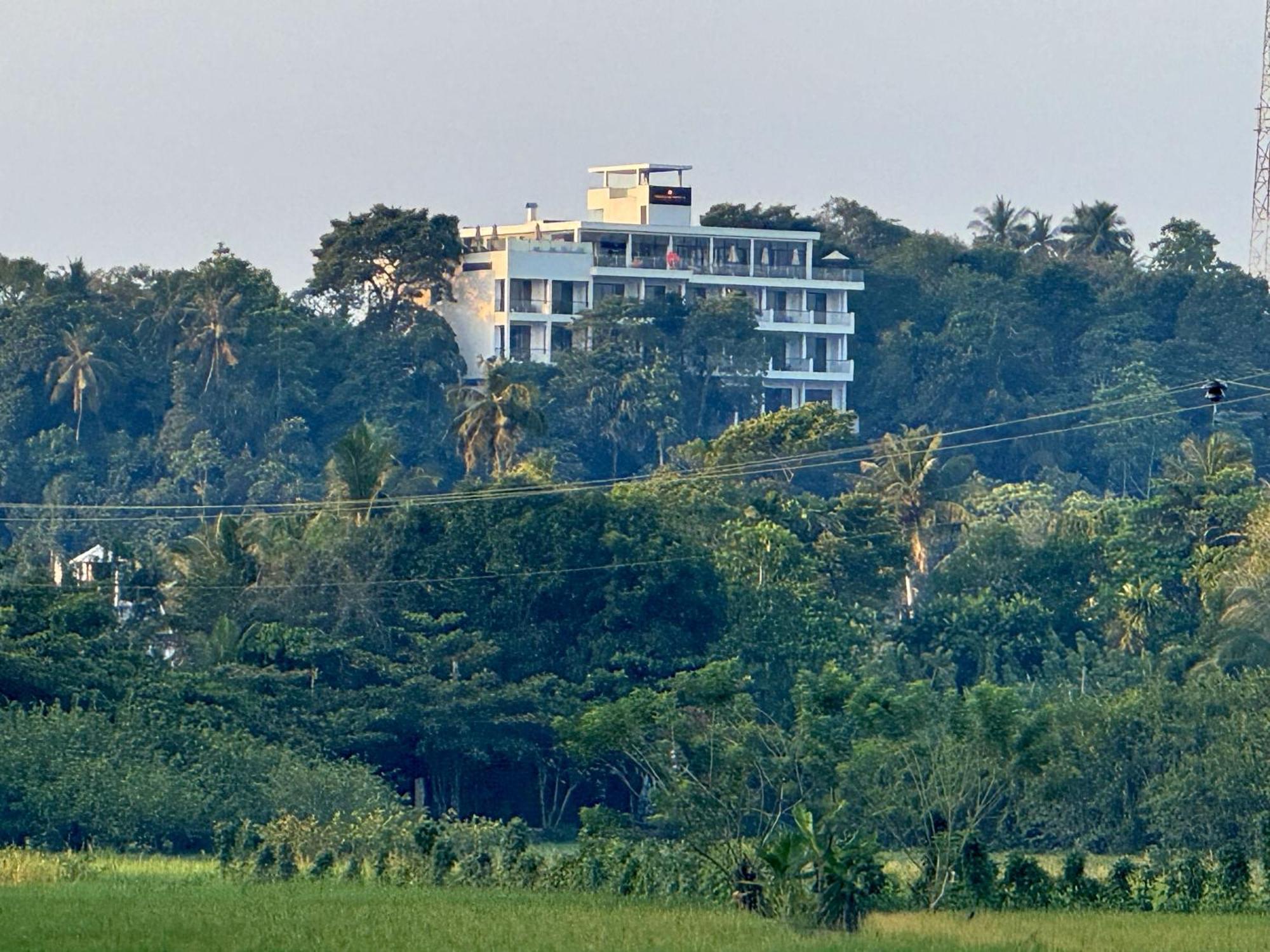 Coastline Mirissa Boutique Hotel And Spa Kültér fotó