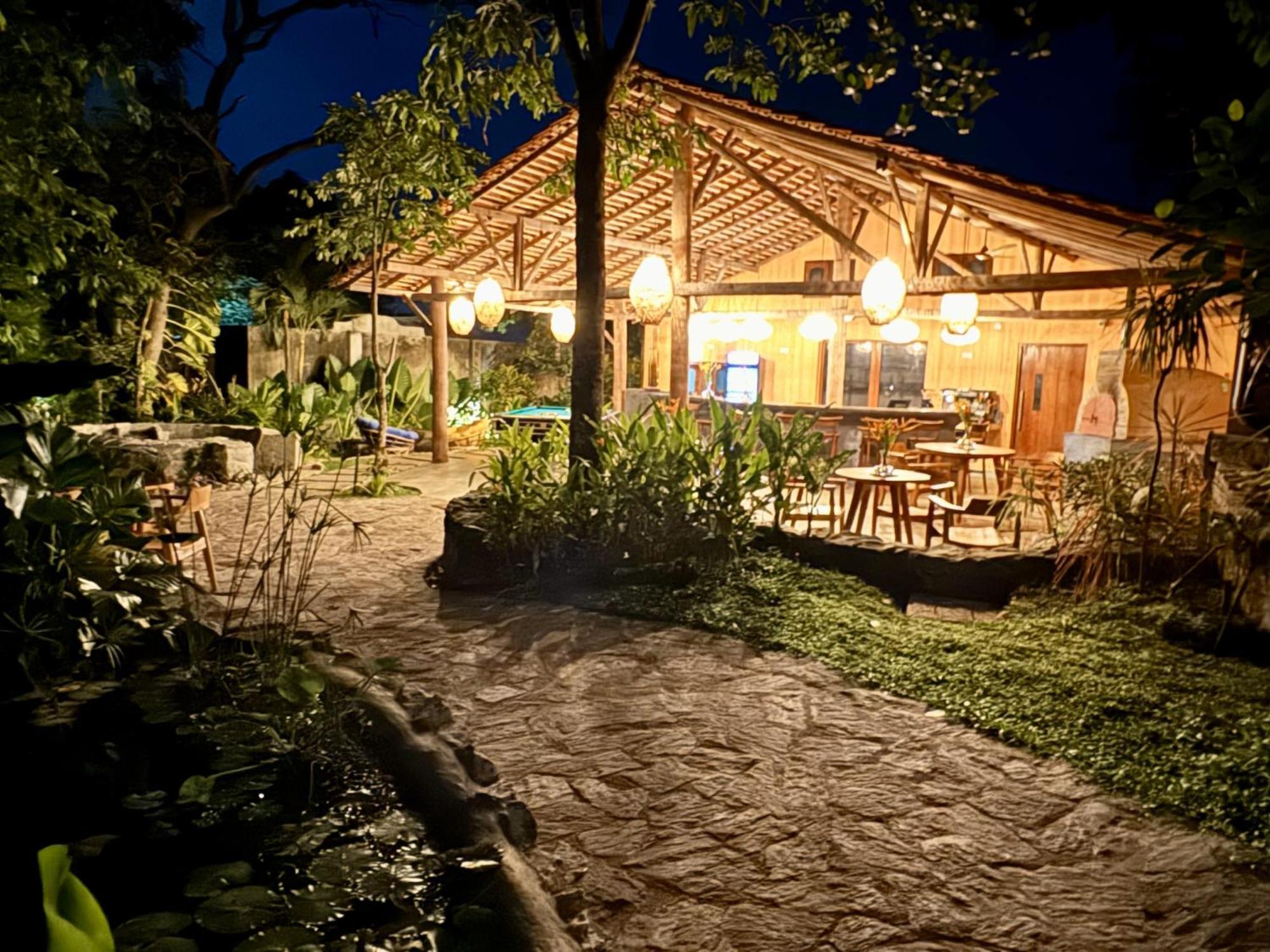 Coastline Mirissa Boutique Hotel And Spa Kültér fotó